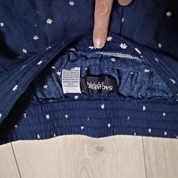 Cute pleated star skirt - Picture 3 of 3